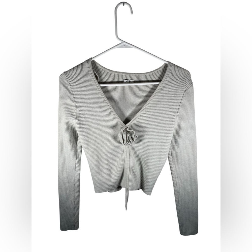 Aerie Gray Ribbed Knit Long Sleeve Sweater Crop Ruched Flower